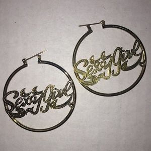 **bundle 3 for $20** 🆕 sexy girl earrings
